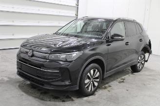 Schadeauto Volkswagen Tiguan  2026/3