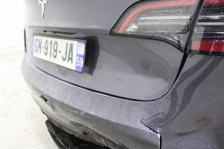 Tesla Model 3  picture 8