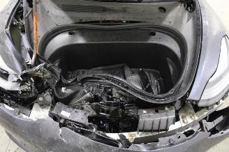 Tesla Model 3  picture 17