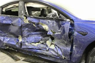 Tesla Model 3  picture 8