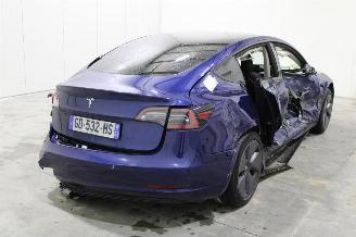 Tesla Model 3  picture 3