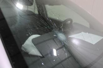 Kia Stonic  picture 22