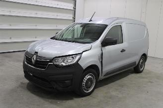 skadebil auto Renault Express  2024/4