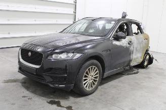 demontáž osobní automobily Jaguar F-Pace  2019/7