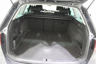 Volkswagen Passat  picture 18