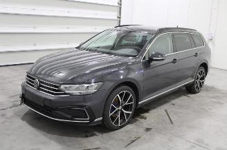 krockskadad bil auto Volkswagen Passat  2021/7