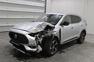 damaged passenger cars MG HS  2023/12