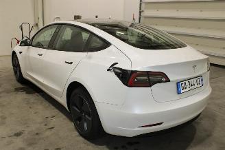 Tesla Model 3  picture 4