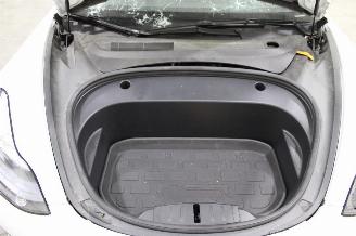 Tesla Model 3  picture 15
