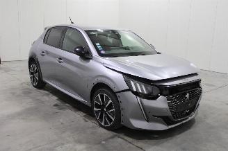 Peugeot 208  picture 2