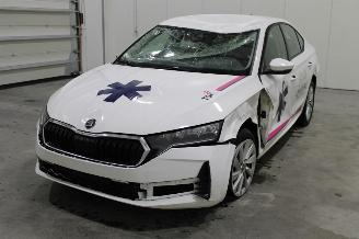 rozbiórka samochody osobowe Skoda Octavia  2025/2