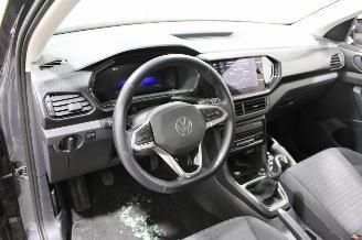Volkswagen T-Cross  picture 11