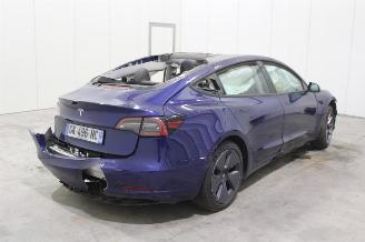 Tesla Model 3  picture 3