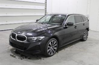 Damaged car BMW 3-serie 318 2023/2