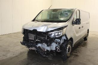 Damaged car Renault Trafic  2023/7