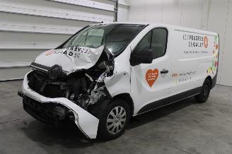 Coche siniestrado Renault Trafic  2020/4