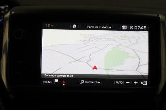 Peugeot 2008  picture 15