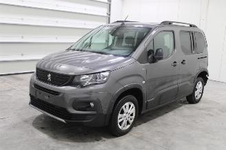 Voiture accidenté Peugeot Rifter  2018/8