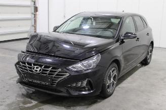 skadebil auto Hyundai I-30 i30 2022/9