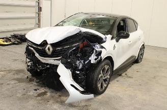 krockskadad bil auto Renault Captur  2023/1
