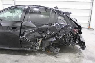 Peugeot 208  picture 7