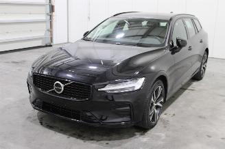 Vaurioauto  passenger cars Volvo V-60 V60 2025/3