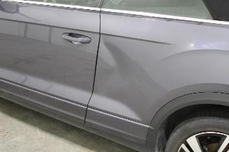 Volkswagen T-Roc  picture 12