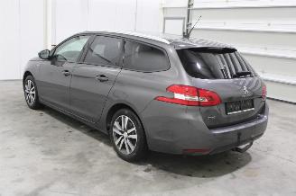 Peugeot 308  picture 4