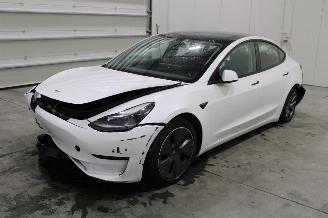 Uttjänta bilar auto Tesla Model 3  2023/3