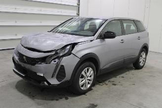 Schadeauto Peugeot 5008  2024/10