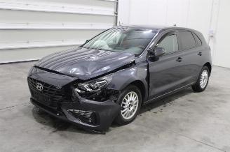 Voiture accidenté Hyundai I-30 i30 2024/7
