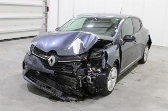 skadebil auto Renault Clio  2021/6