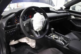 Mazda 3  picture 9