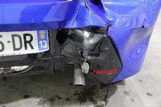 Peugeot 208  picture 7