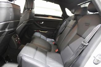 Audi S8  picture 12