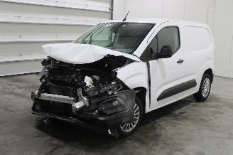 Unfallwagen Toyota ProAce CITY 2024/5
