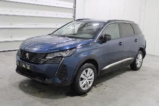 Vaurioauto  passenger cars Peugeot 5008  2022/2