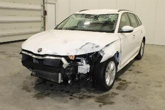 Unfallwagen Skoda Octavia  2023/12