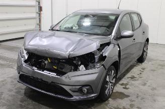 krockskadad bil auto Dacia Sandero  2024/11
