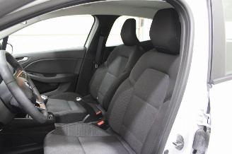 Renault Clio  picture 11