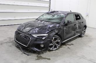 Coche siniestrado Audi A3  2021/10