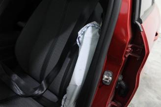 Peugeot 208  picture 21