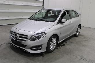 Uttjänta bilar auto Mercedes B-klasse B 200 2019/1