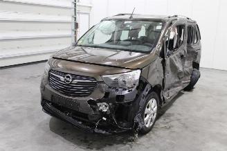 Vrakbiler auto Opel Combo  2021/4