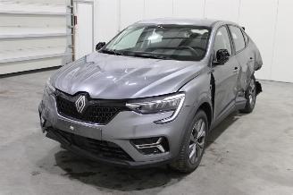 Schadeauto Renault Arkana  2024/6