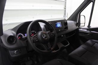 Mercedes Sprinter  picture 10