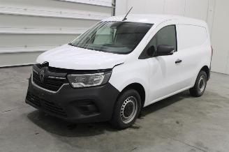 Vaurioauto  passenger cars Renault Kangoo  2024/12