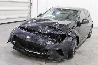 krockskadad bil auto BMW 1-serie 120 2026/5