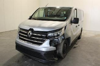 skadebil auto Renault Trafic  2024/3