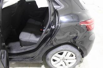 Renault Clio  picture 23